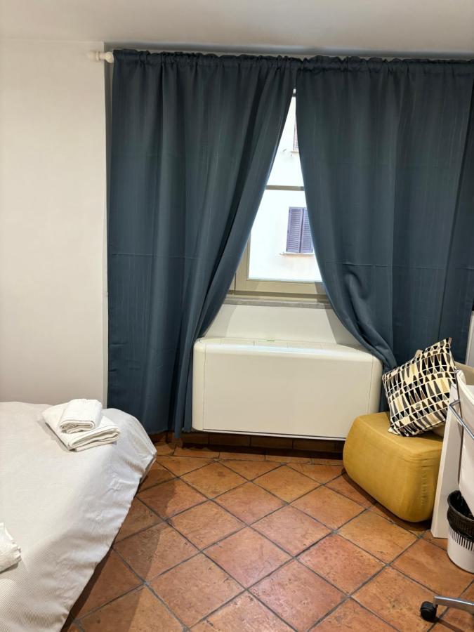 Boutique Rooms Trastevere Рим Экстерьер фото